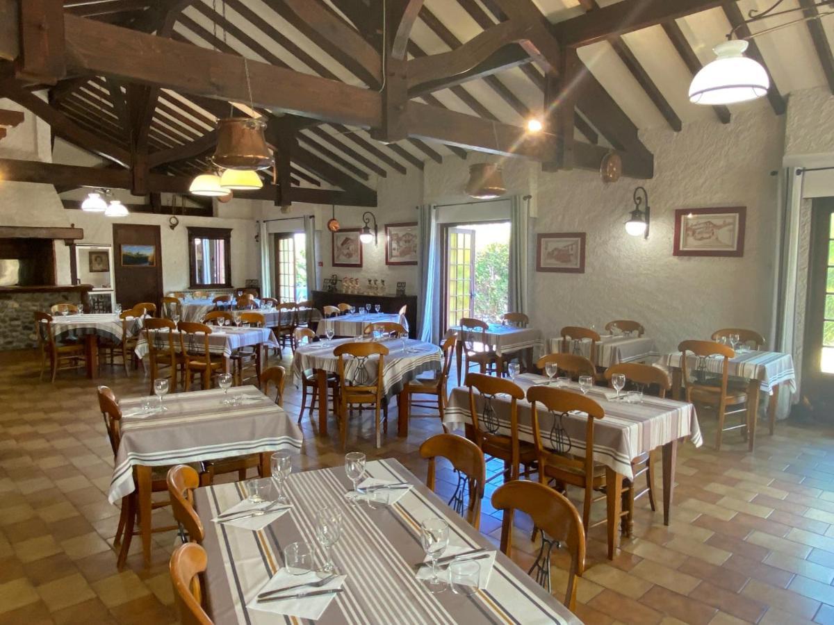 Auberge Chez Tante Ursule カンボ・レ・バン エクステリア 写真