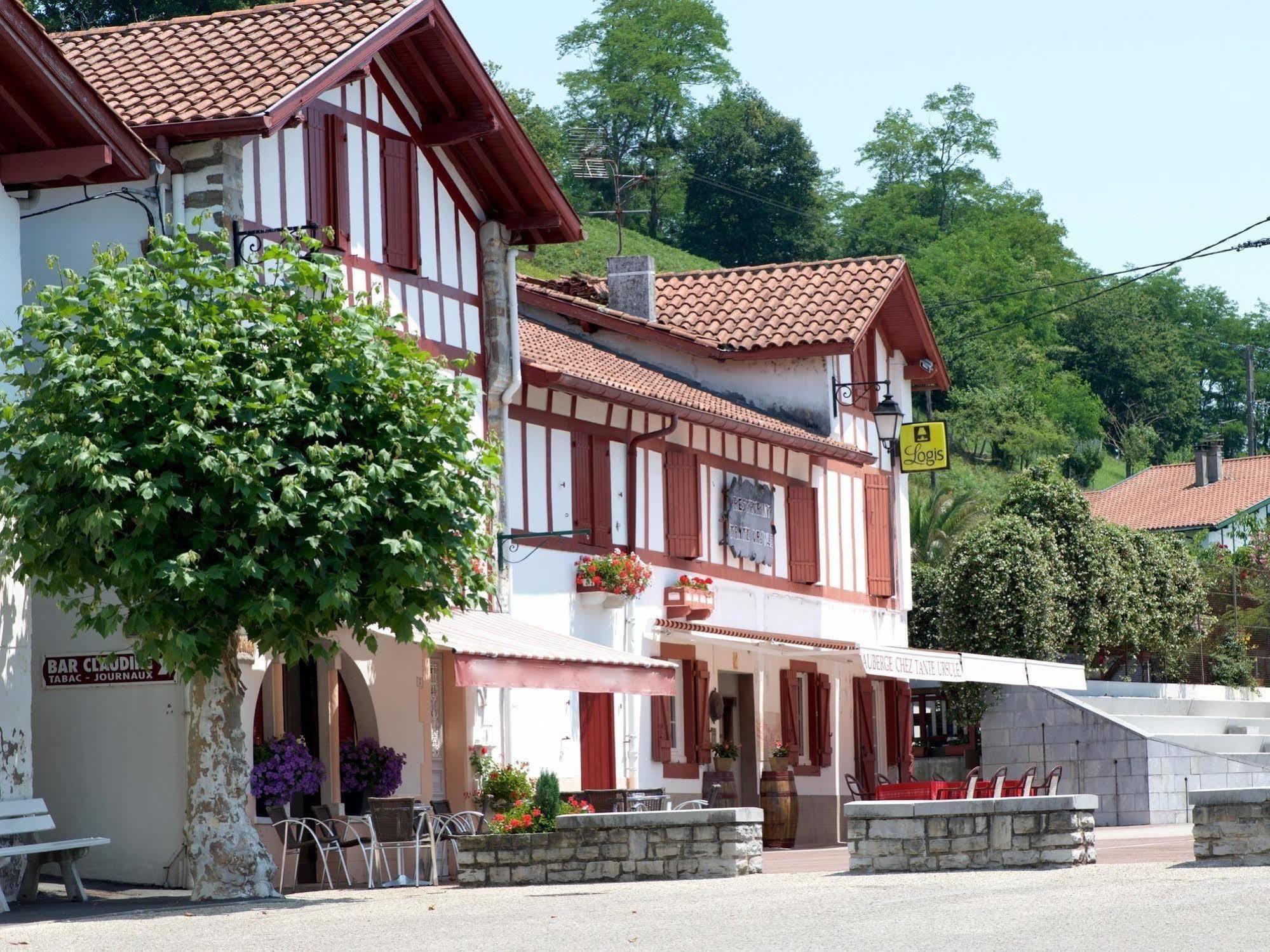 Auberge Chez Tante Ursule カンボ・レ・バン エクステリア 写真